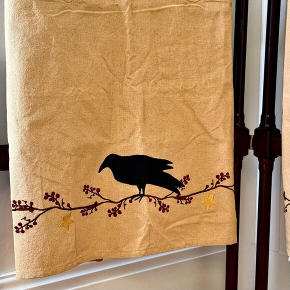 English Cottage Crow & Berry Panels Park Designs Set of 2 Cotton Lined 35"x35" - Picture 3 of 11